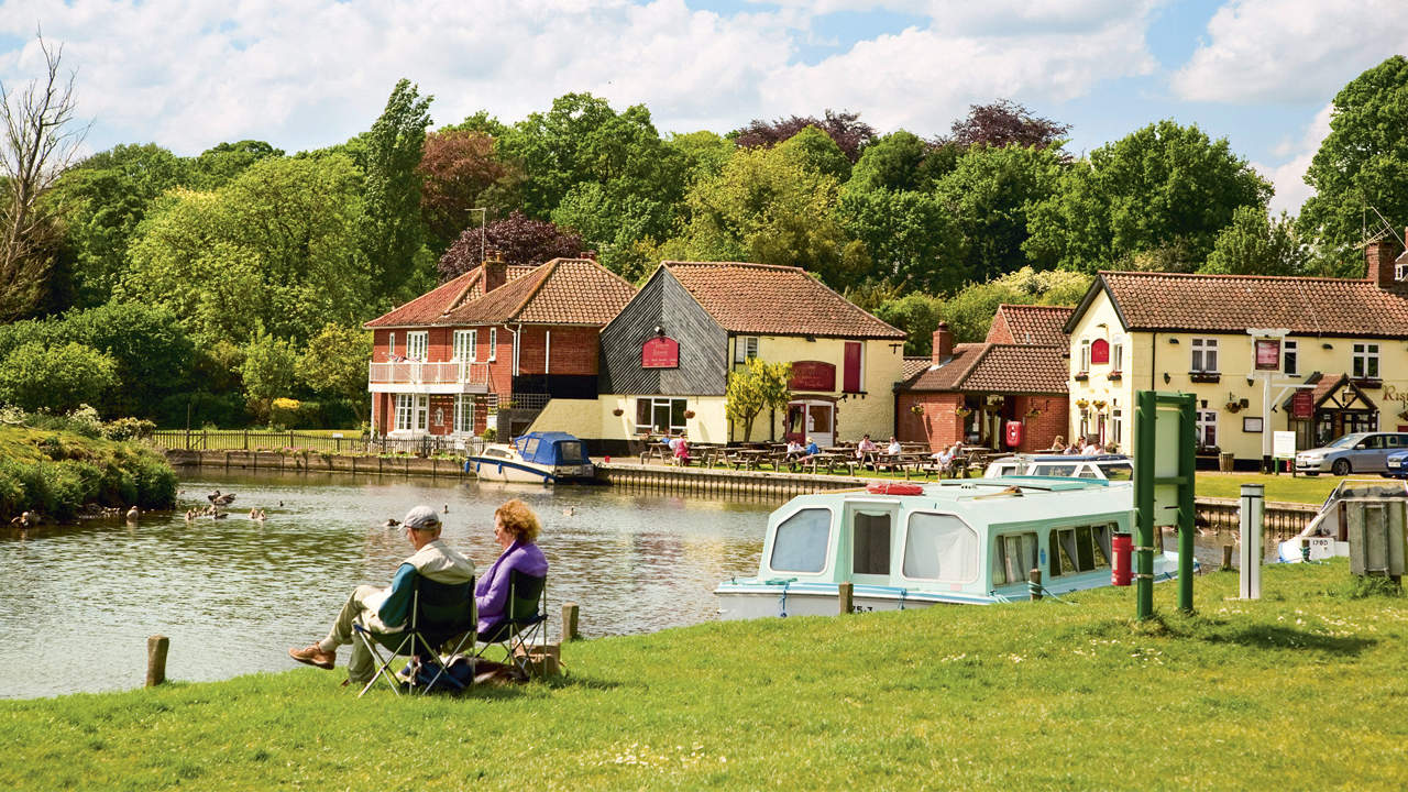 East Anglia Waterways: The Norfolk  Broads