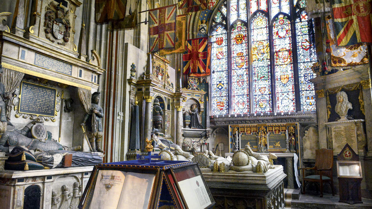 Canterbury Cathedral: Holy Place and Murder Site 