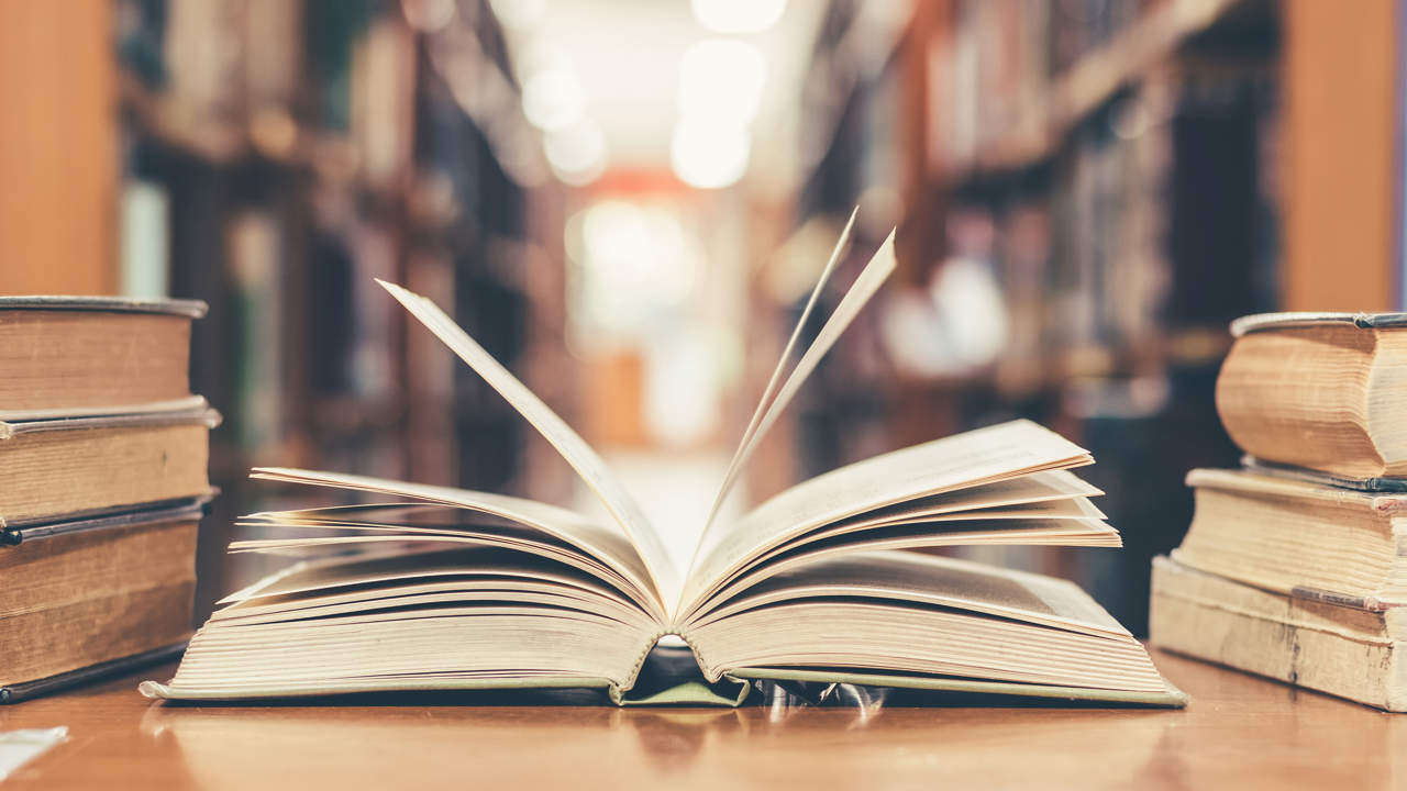 Los 15 clásicos de la literatura inglesa que debes conocer